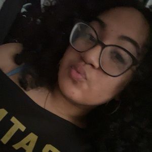 Meet your Posher, Fatima